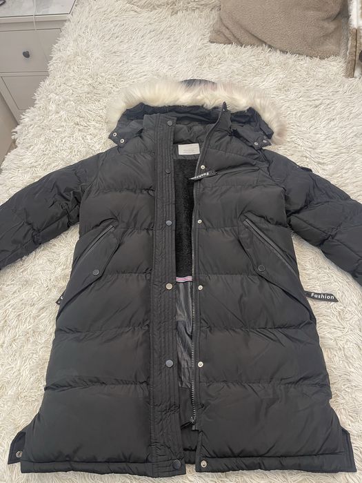 Продавам много топло черно зимно яке размер 152/158