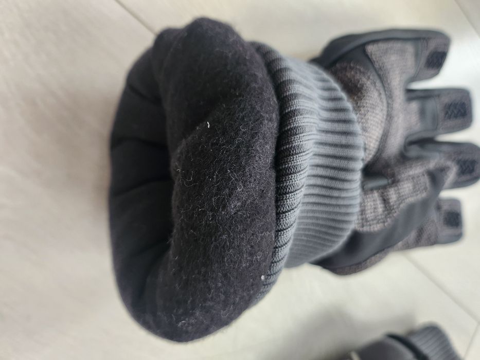 Manusi de iarna foarte groase