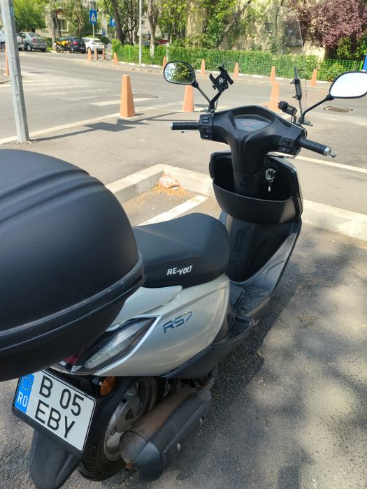 Scuter RS7 125 cm