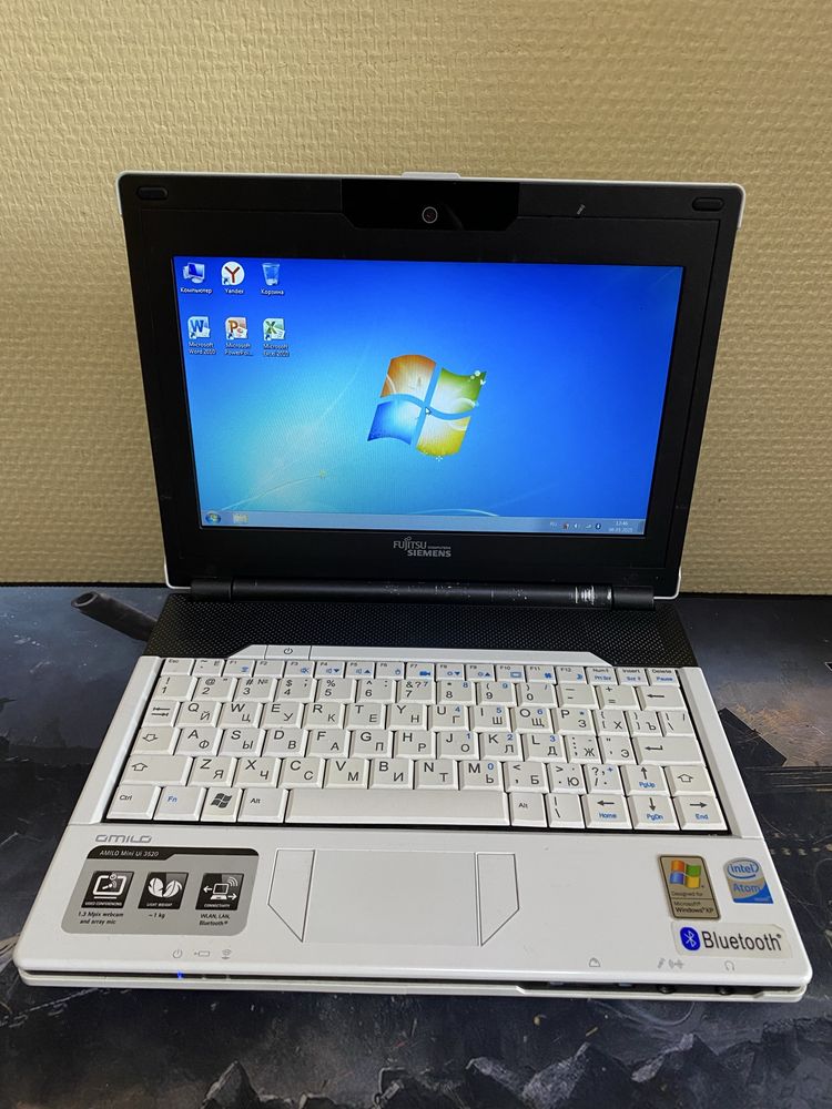 Продам нетбук Fujitsu Amilo 3520.