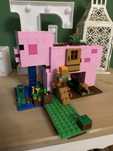 LEGO Minecraft The pig house