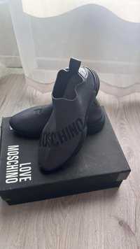 Оригинални обувки Love Moschino