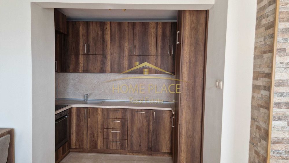 Дава се под наем Двустаен апартамент в Варна, Колхозен пазар - 70 кв.м за 663 € - Снимка #1