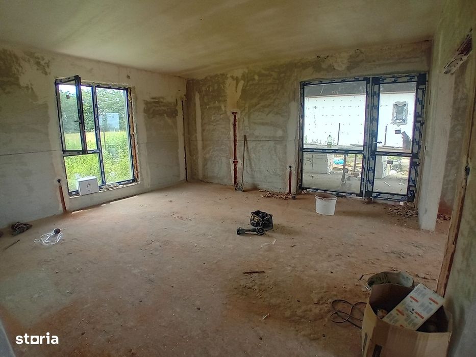 Casa cu 4 camere, doua bai, Vorovesti