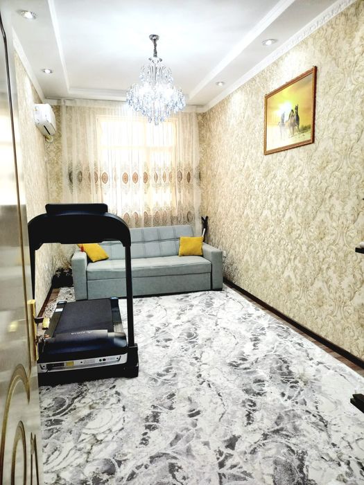 Продаётся 3 комнатная квартира на 5 этаже .