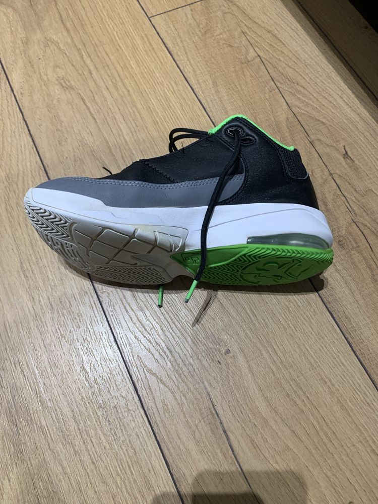 Продавам оригинални кецове Nike Air Jordan