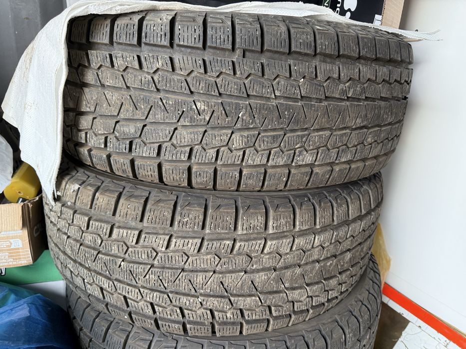 Шины от лекскс gx новые