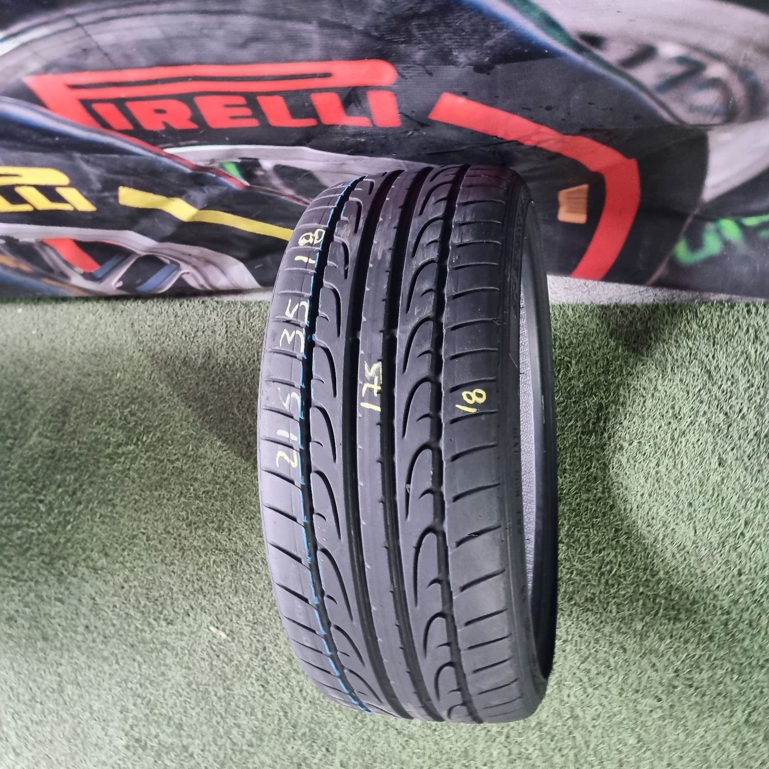 215 35 18 O bucata Dunlop