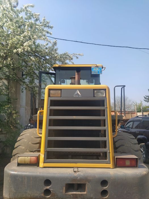 Фронтальный погрузчик LG 953