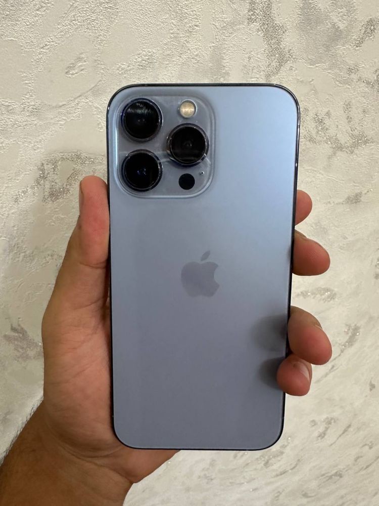 13 pro blu surochna sotiladi