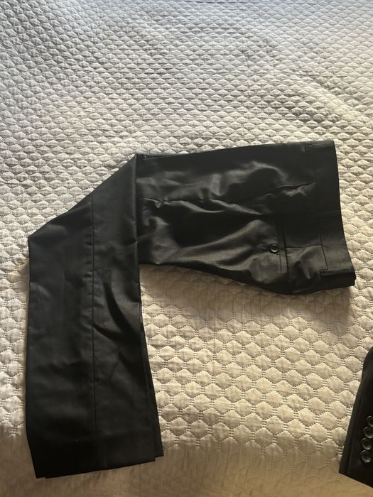 Costum barbati nr 44 super slim fit.