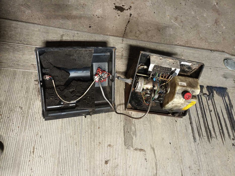 Lift hidraulic camion pentru piese