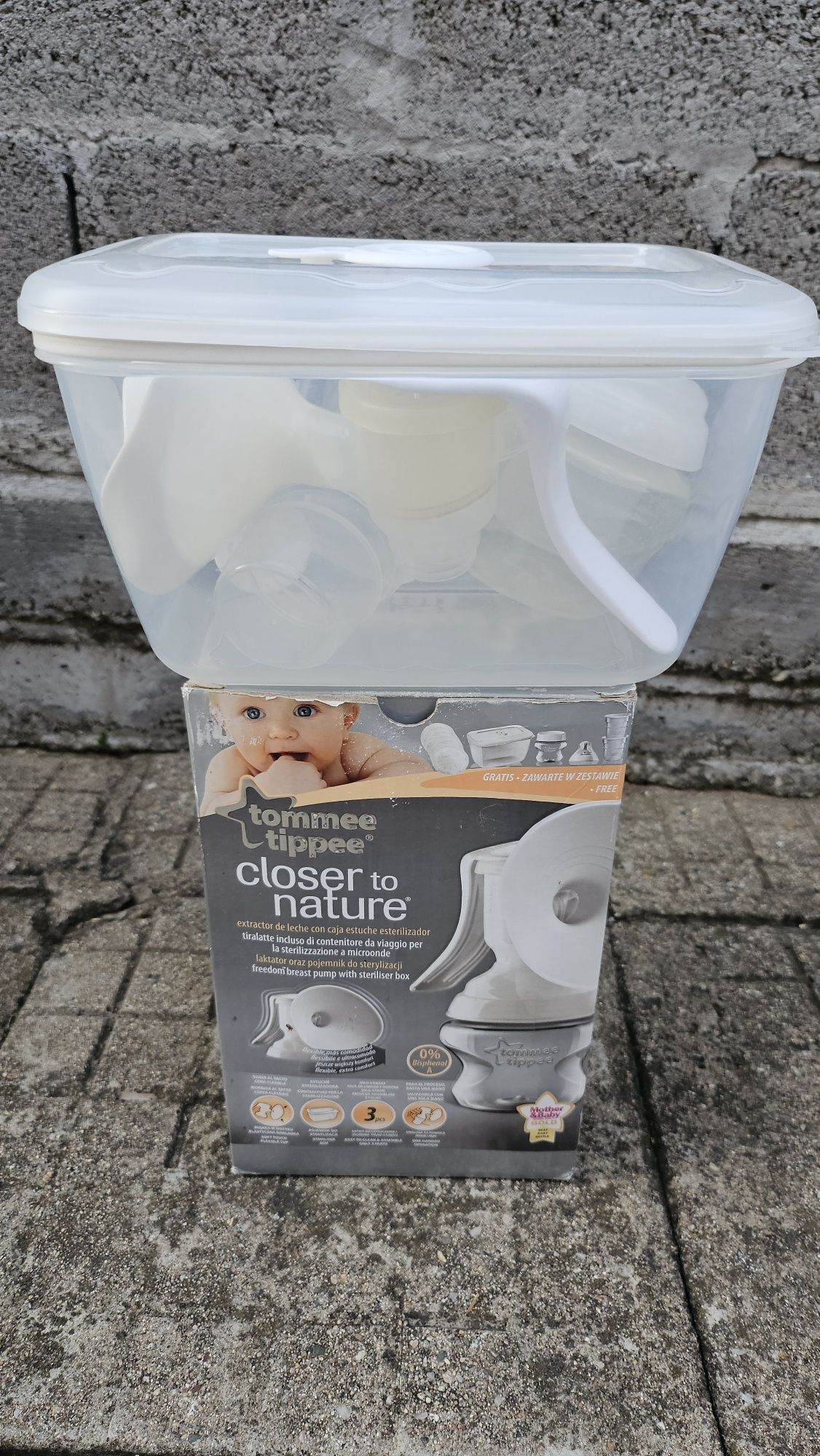 Ръчна помпа за кърма Tommee Tippee