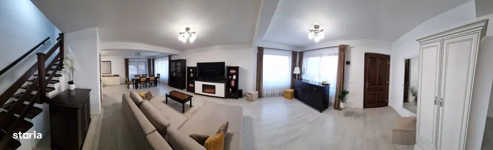 Casa triplex, moderna, spre vanzare, zona in dezvoltare