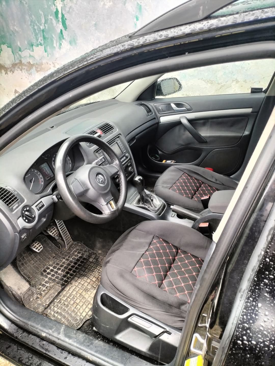 Vand skoda octavia 1.6 fsi cu GPL 34k km (foarte multe pise noi schimb