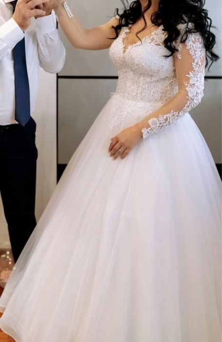 Vand Rochie de mireasa marimea M