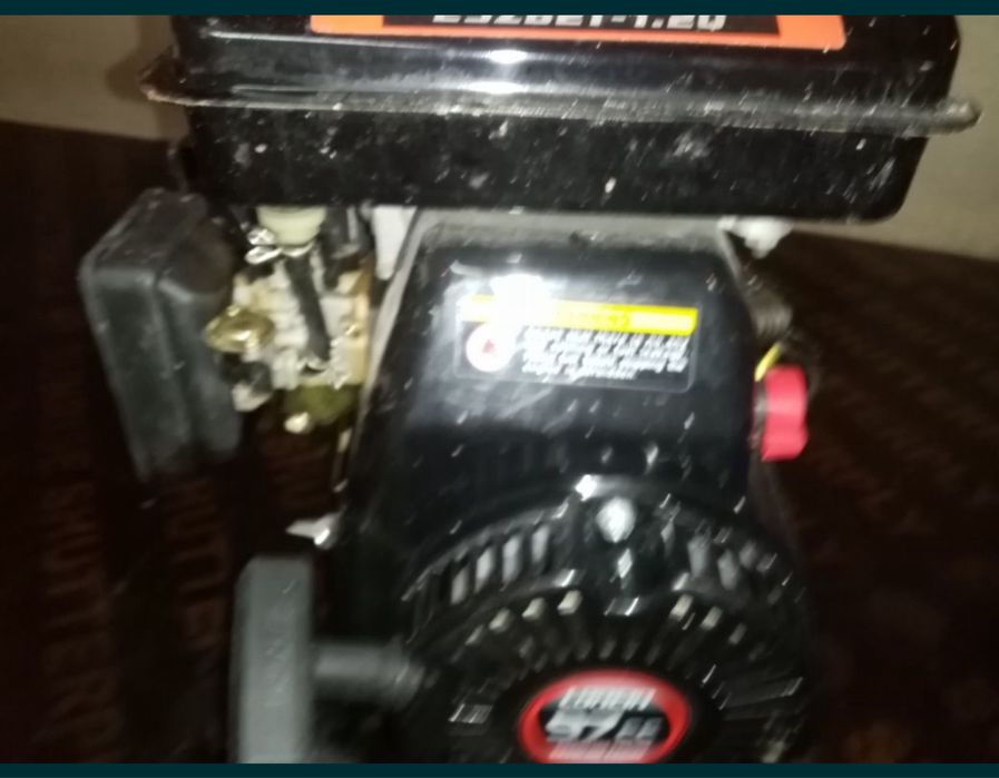 Бензинова помпа,loncin нова 97cc