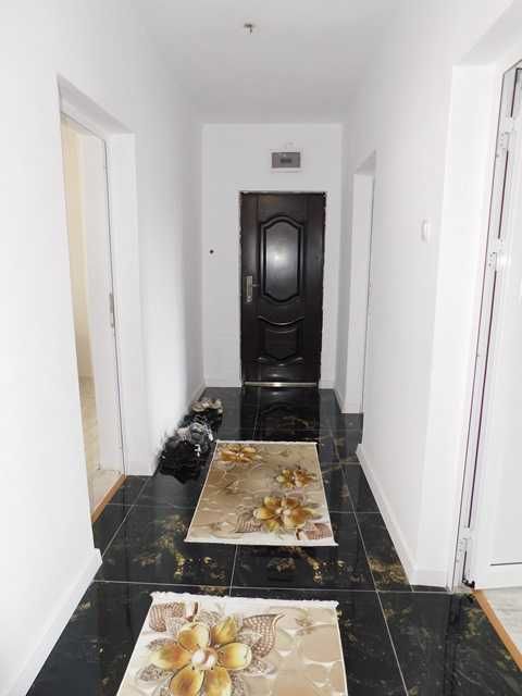 Дава се под наем Четиристаен апартамент в Търговище, Център - 120 кв.м за 306 € - Снимка #11