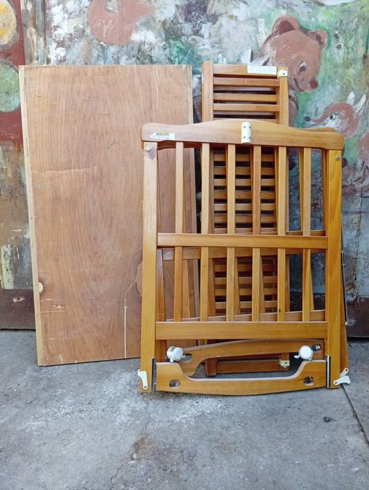 Детская кроватка