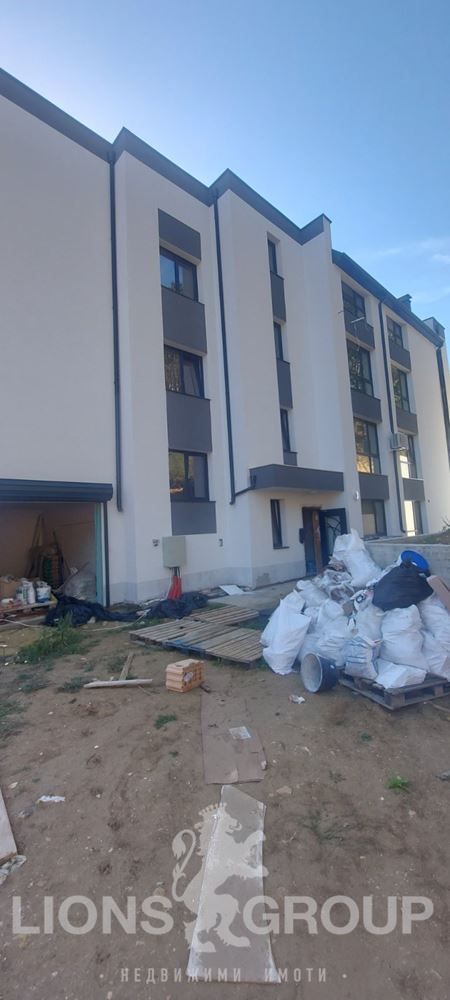 Продава се Едностаен апартамент в Варна, Виница - 60 кв.м за 1084 €/кв.м - Снимка #10