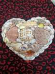 Шкатулка сердце из натуральных ракушек