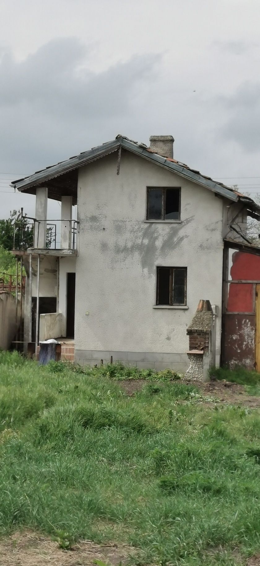 Продава се Вила със двор