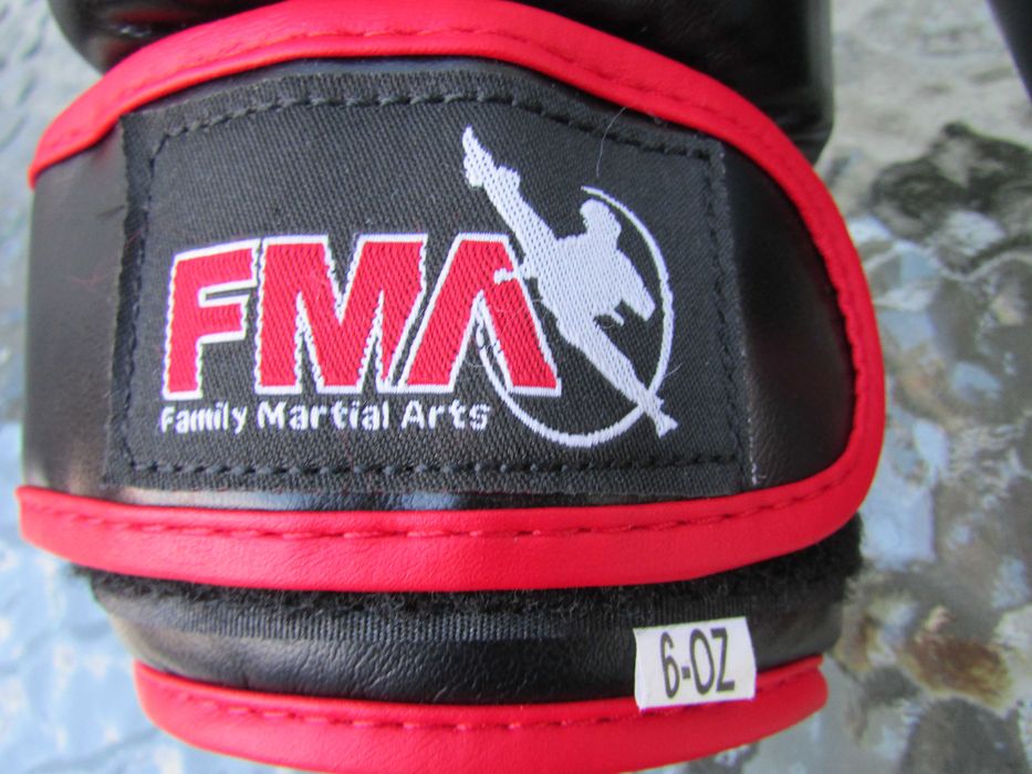 Екипировка за карате - кик бокс Pro Champ - FMA