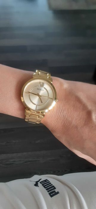 часовник Guess метална верижка