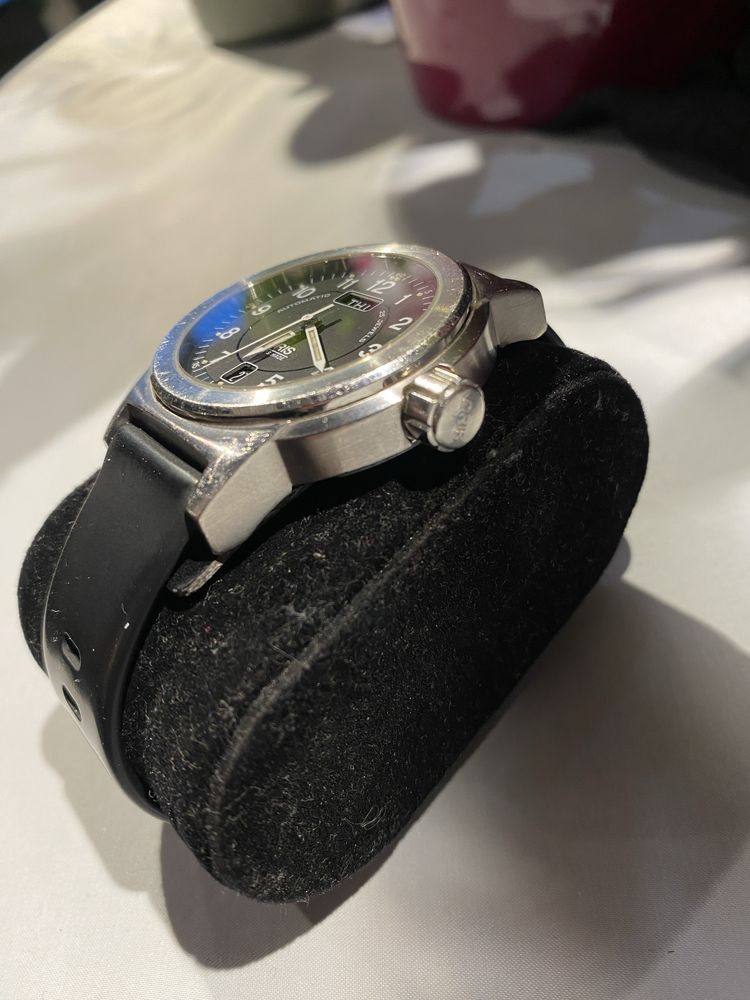 Часовник Oris BC3 day date automatic