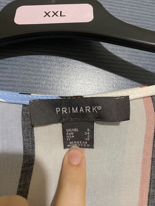 Top scurt pe talie cu dungi si maneci evazate Primark marime 6/34