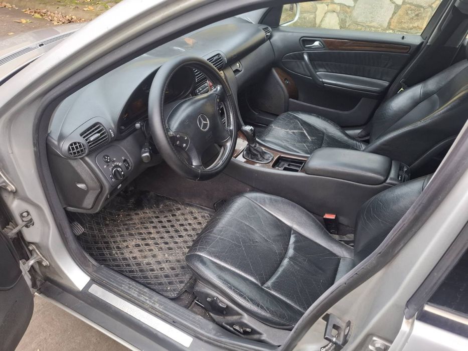 Mercedes C200 нов внос