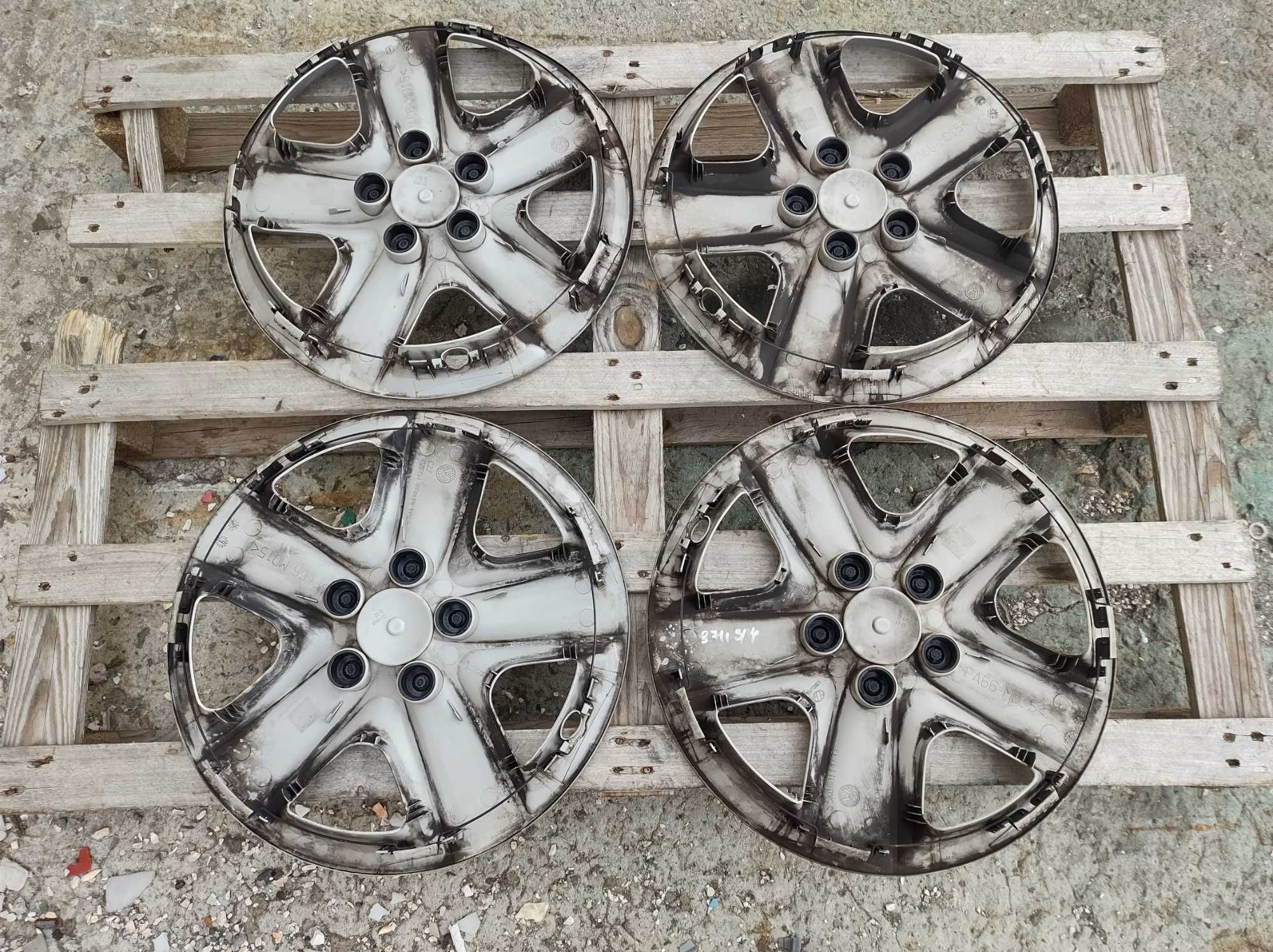 16 цола Тасове VW Golf Volkswagen Golf Оригинал