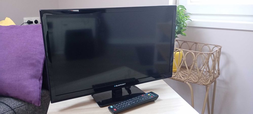 Продавам LED телевизор Blaupunkt