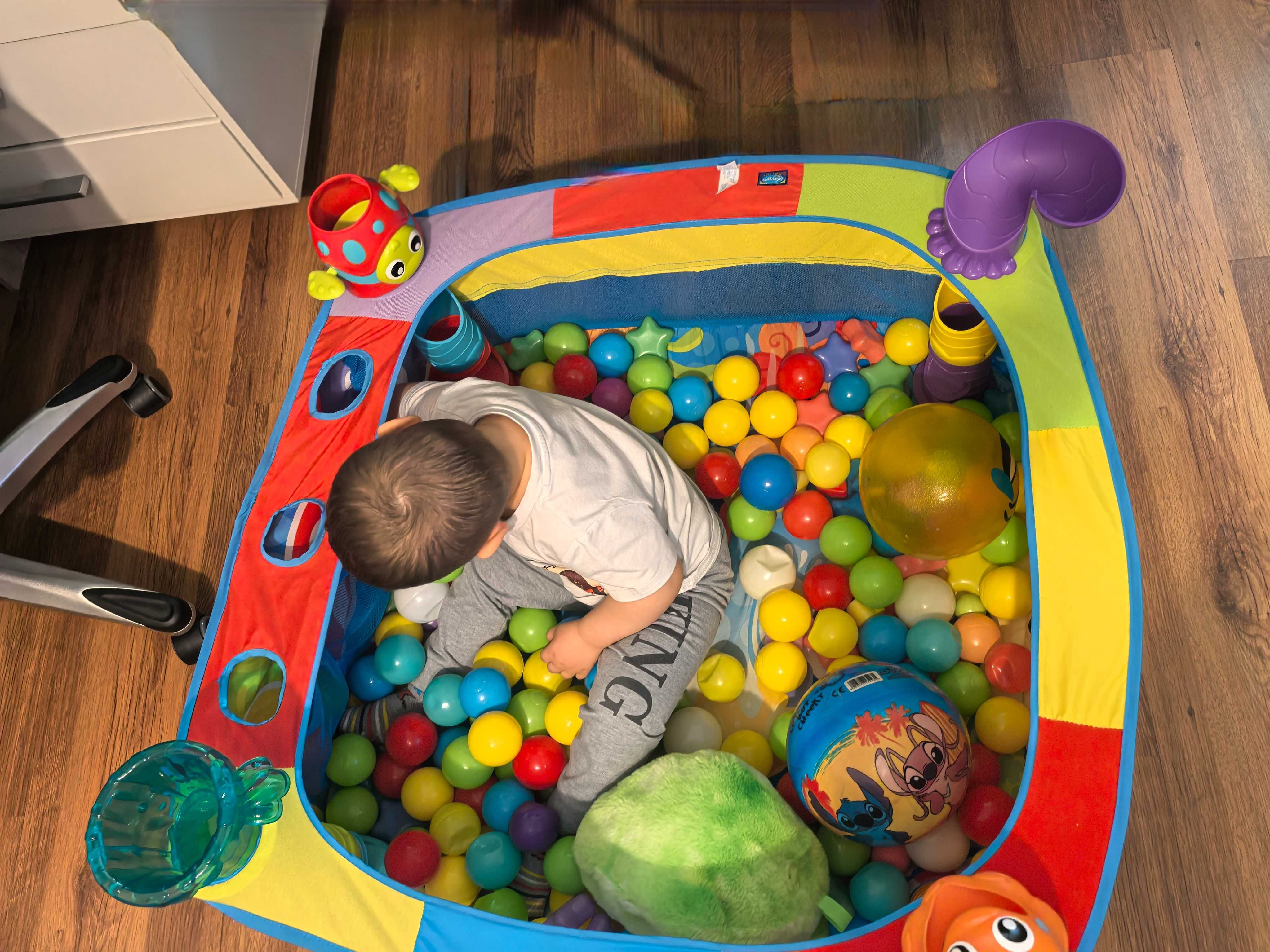 Playgro Активна гимнастика - басейн с топки