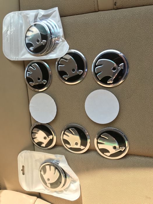 Stickere embleme aluminiu  capace jante aliaj/aluminiu  Skoda