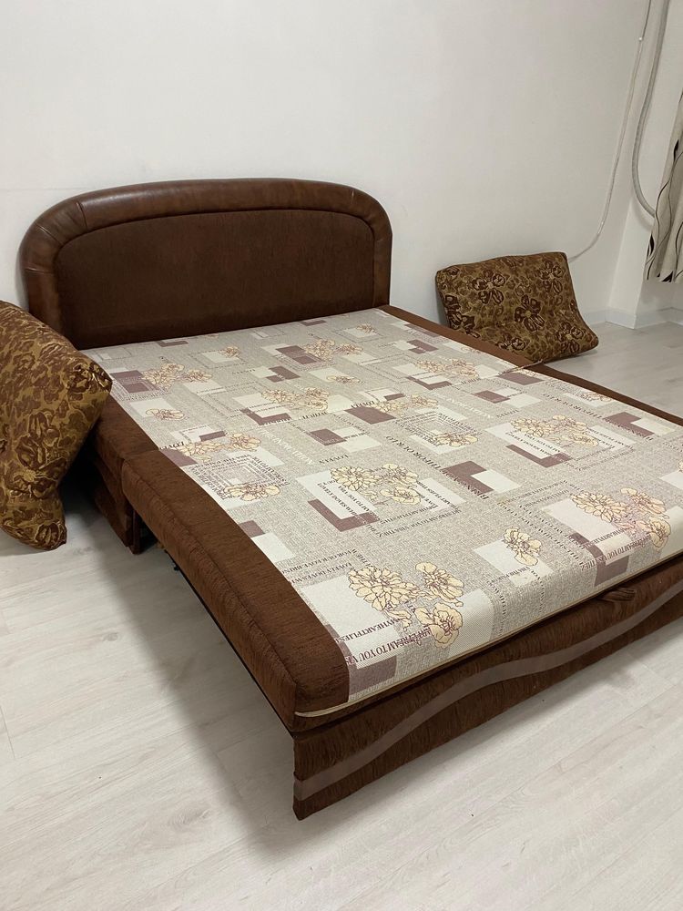 Продам диван срочно