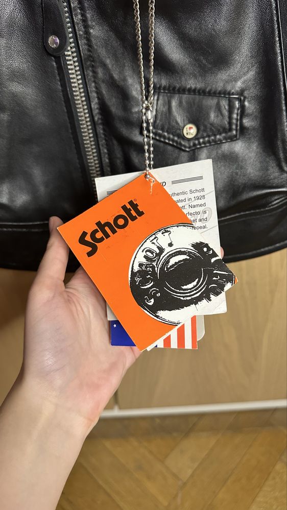 Schott елек от естествена кожа
