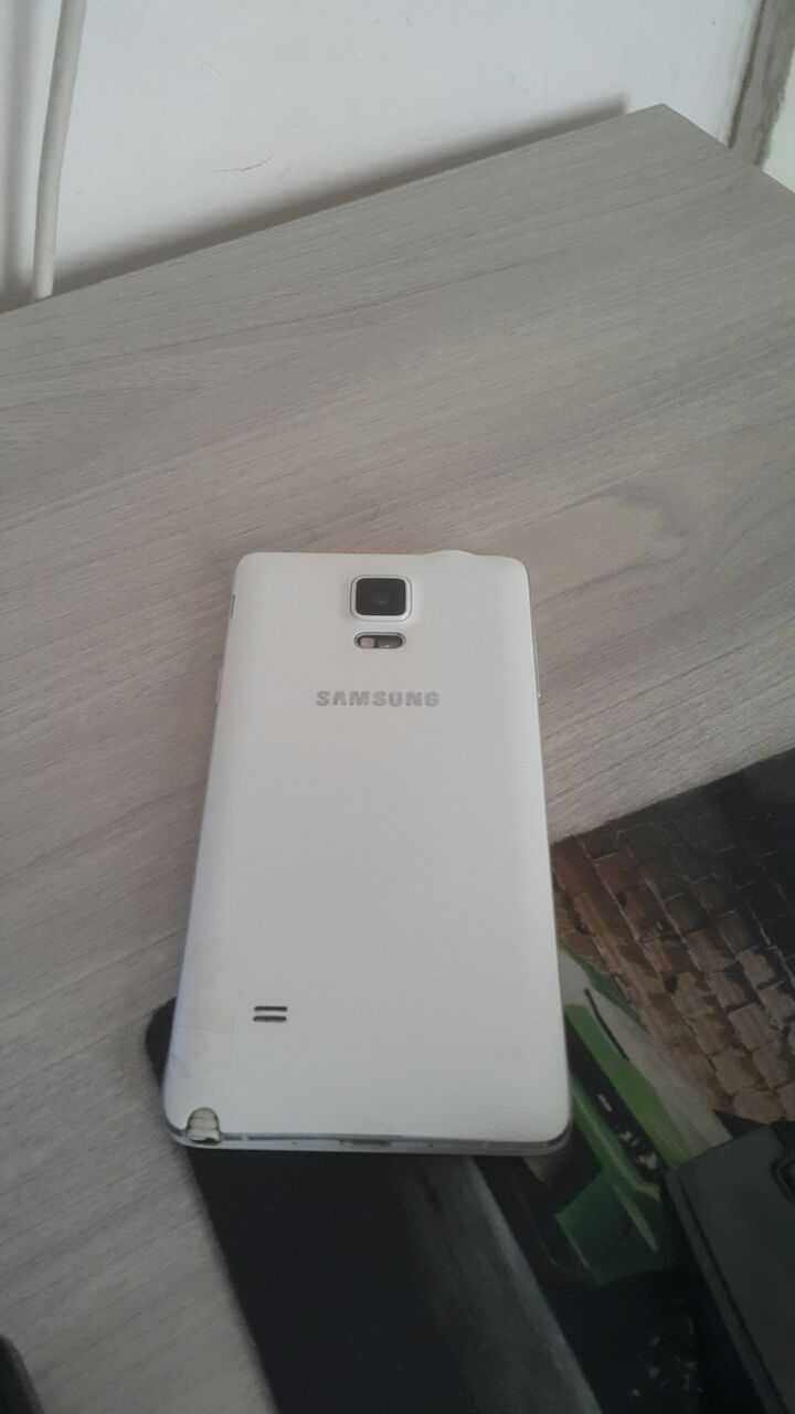 samsung note 4 sotiladi kami bor