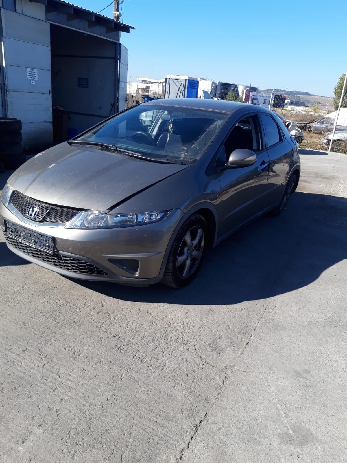 Dezmembrez Honda Civic 2006 1.8 benzinã