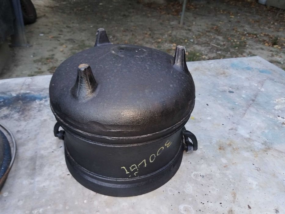 Tuci ceaun oala de fonta 12 litri model vintage foisor gradina