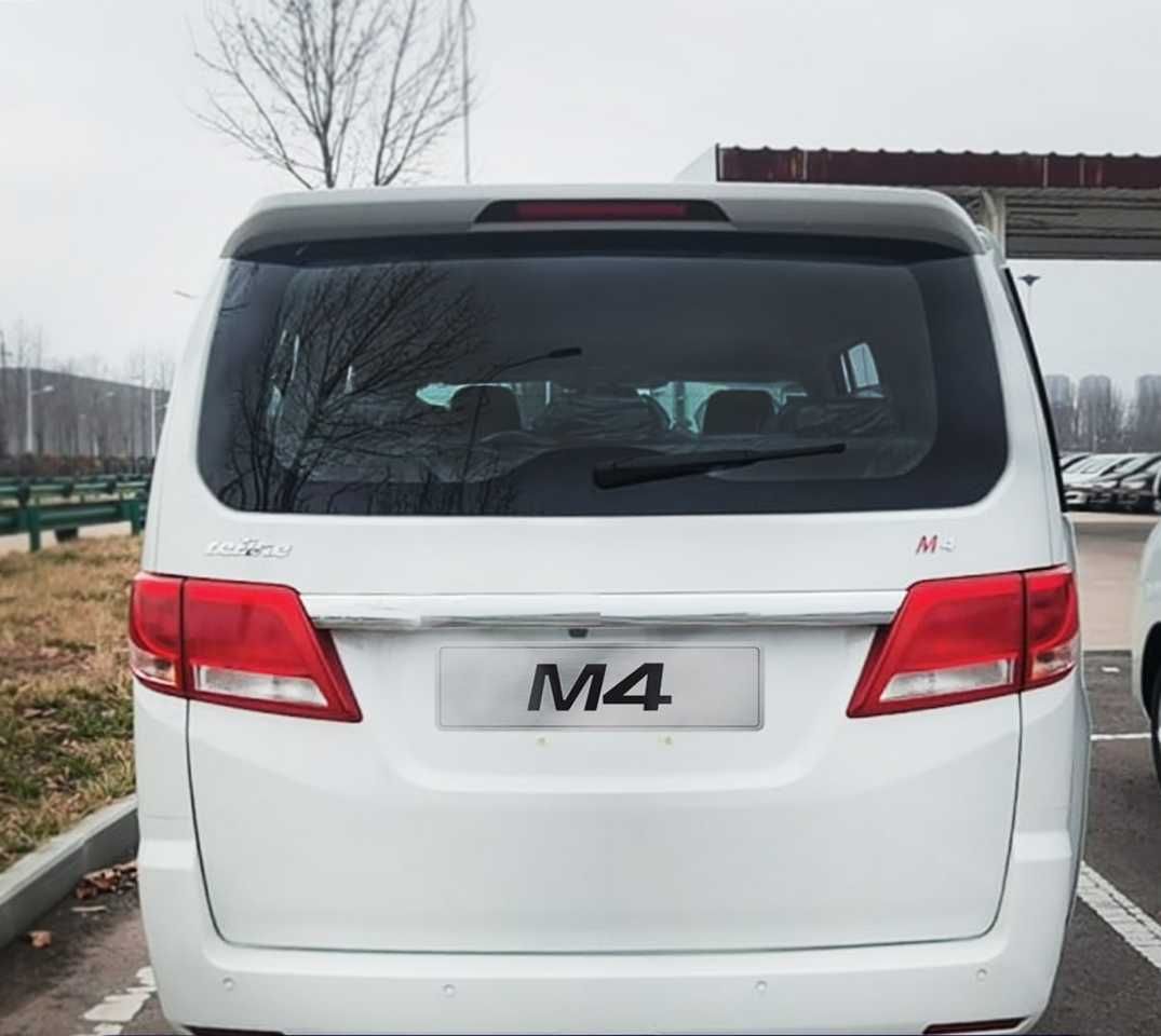 Mikroavtobus JAC M4 oq va qora