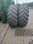 Cauciucuri de tractor 650/65/38 și 540/65/28