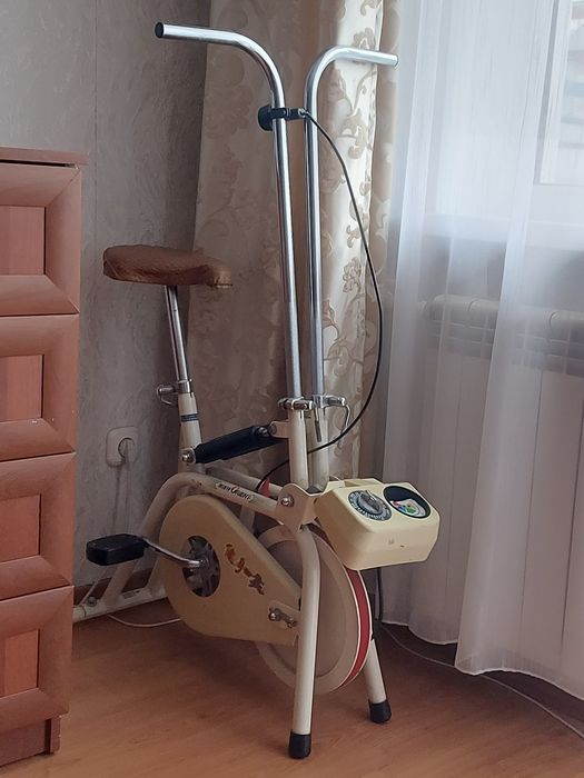 Продам Велотренажер
