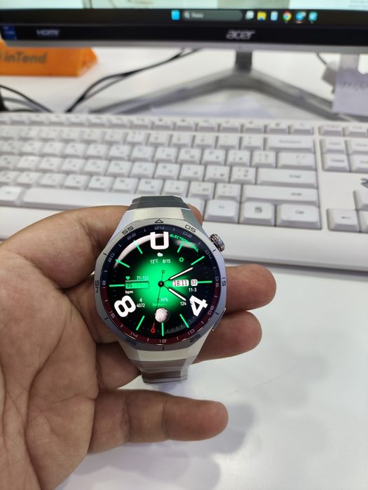 Продаю любимые часы