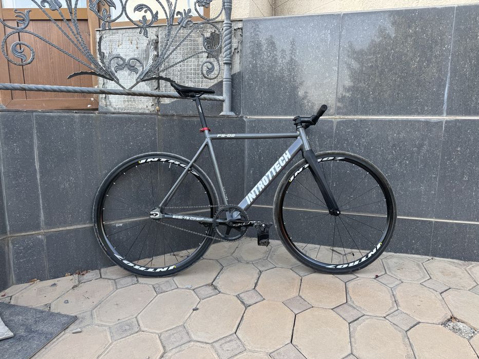 Fixed gear Intro7tech