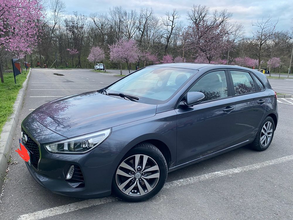 Hyundai I30 autoturism achizitionat nou de la reprezentanta