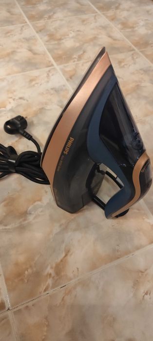 Ютия PHILIPS DST8040/30