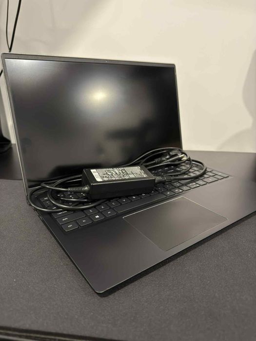 Dell Vostro 5415 - 16GB RAM, 1TB SSD, AMD Ryzen 7 5700U, Windows 11PRO