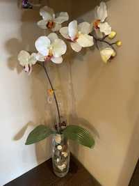 Декорация ваза с цвете