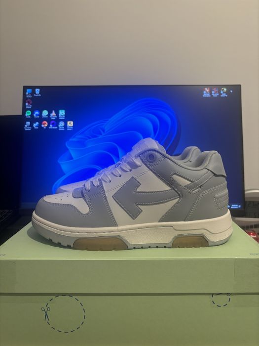 Off-White Out of Offce